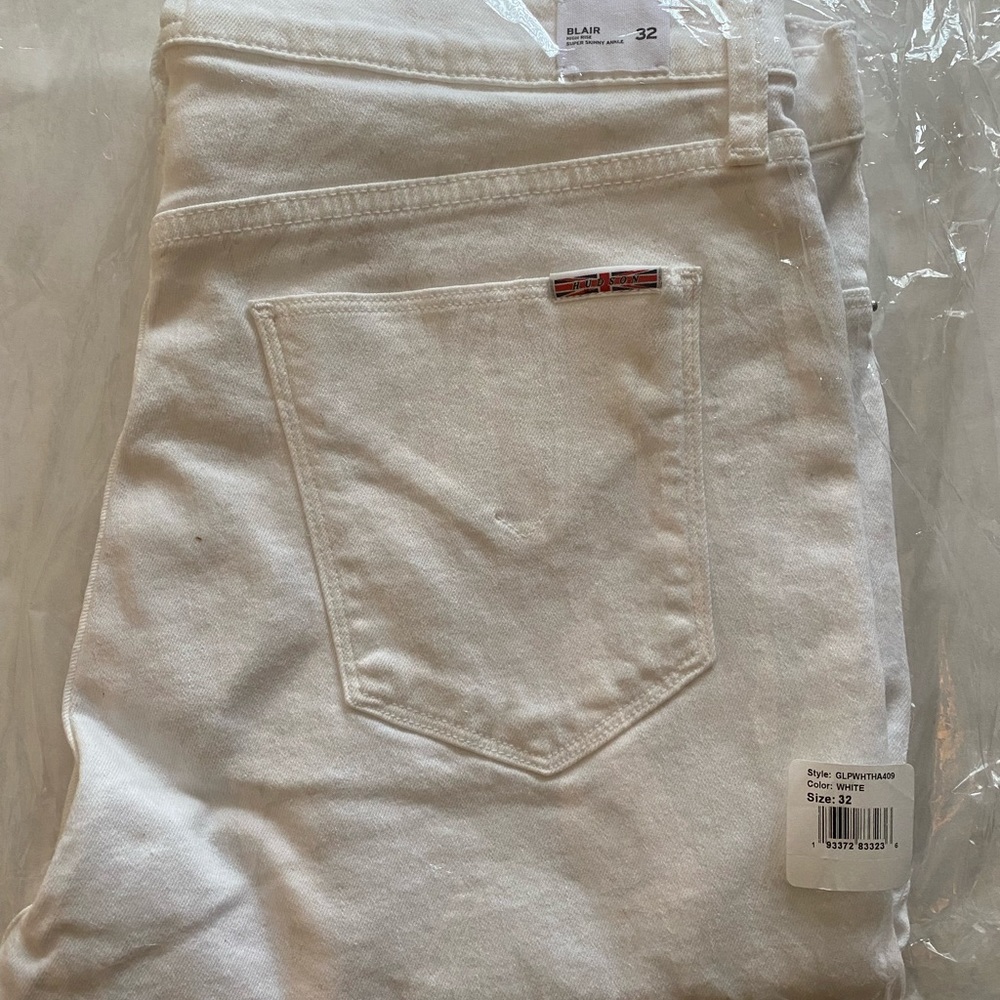 Woman’s Hudson Blair high rise super skinny ankle size 32 white
